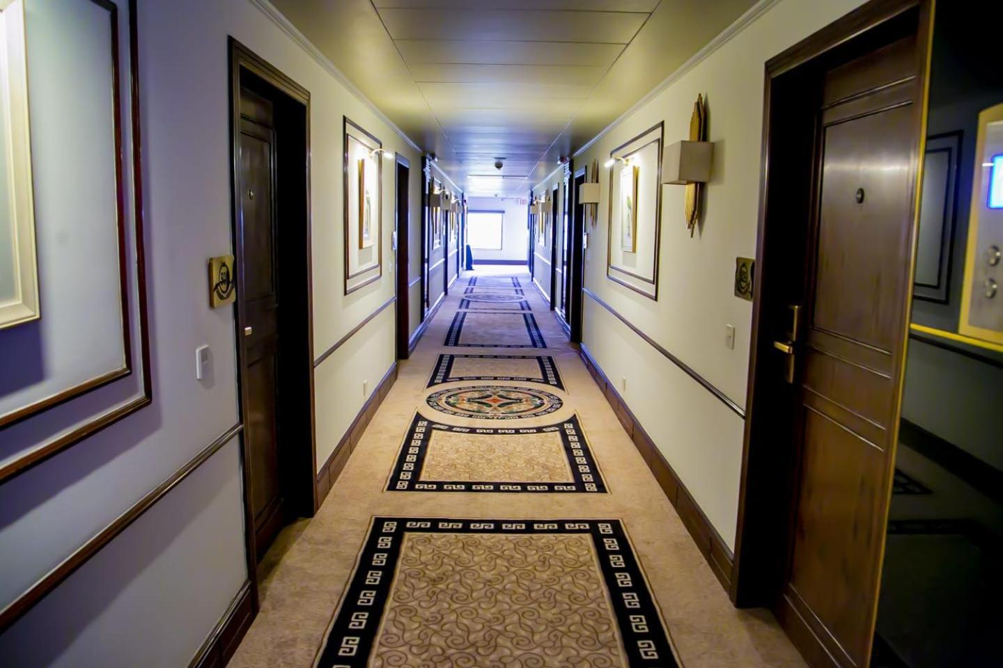 Hotel Royal Grand Lahore Exterior foto